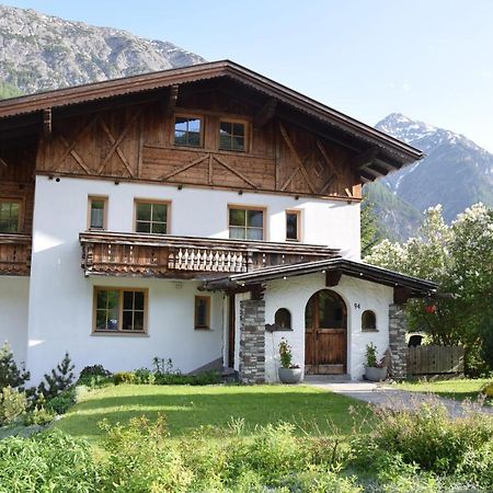 Foersterhaus Apartment Holzgau Bagian luar foto