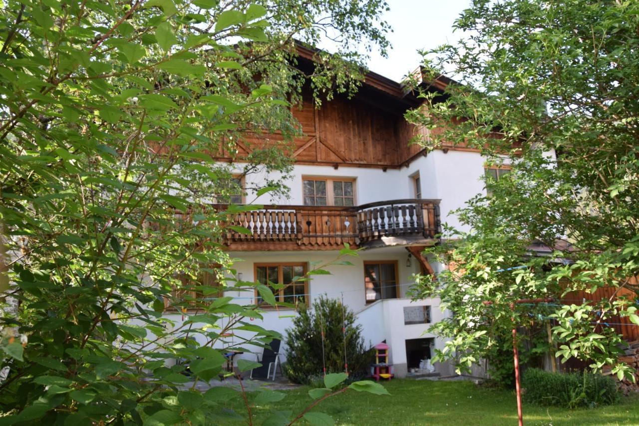 Foersterhaus Apartment Holzgau Bagian luar foto