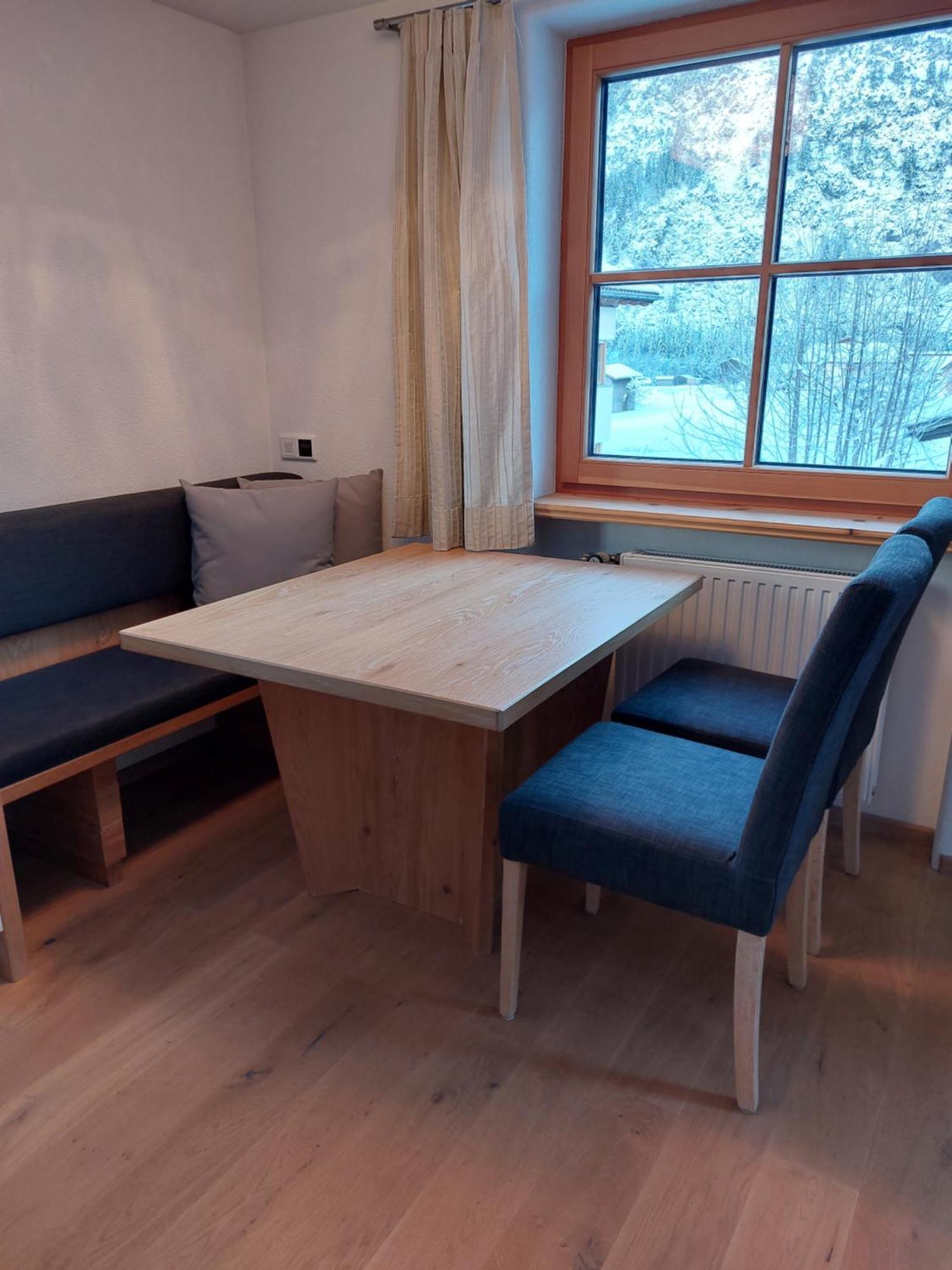 Foersterhaus Apartment Holzgau Bagian luar foto